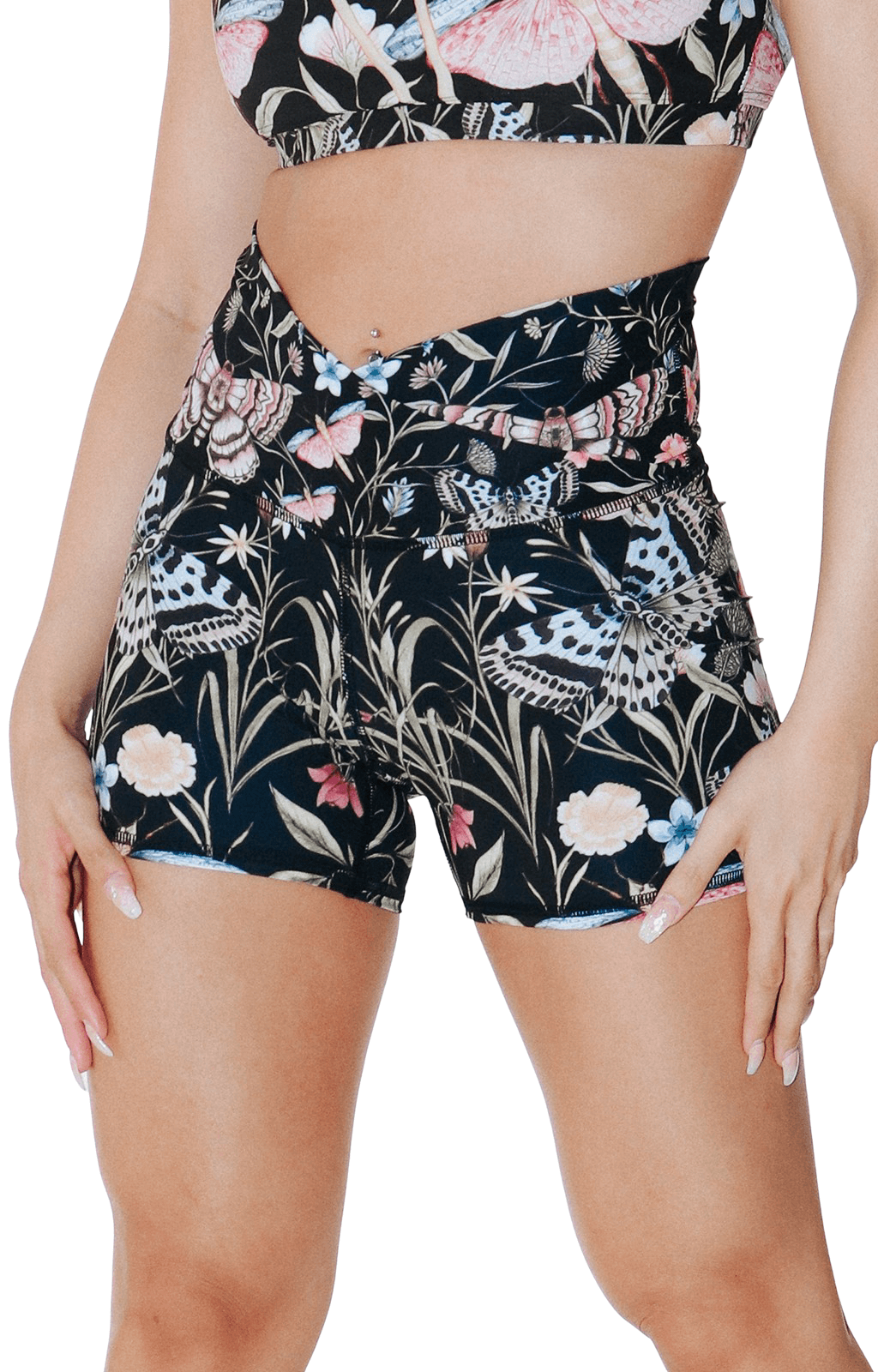 Movement Short - Pretty In Black