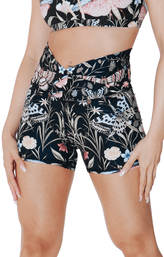Movement Short - Pretty In Black